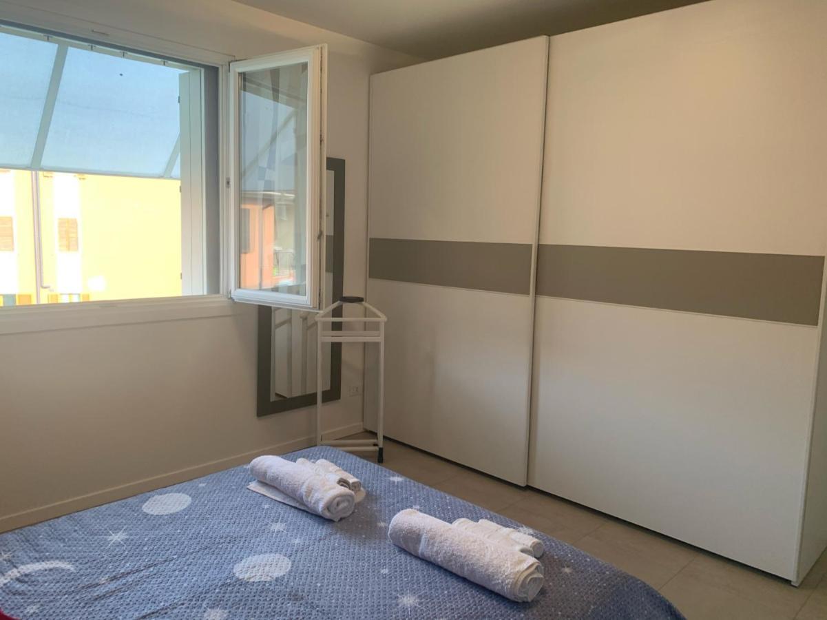 Le Noir Appartment ペスキエーラ・デル・ガルダ エクステリア 写真
